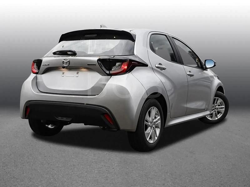 Gebraucht Mazda 2 Center-Line 116 PS (85 kW) 2024 Silber Limousine
