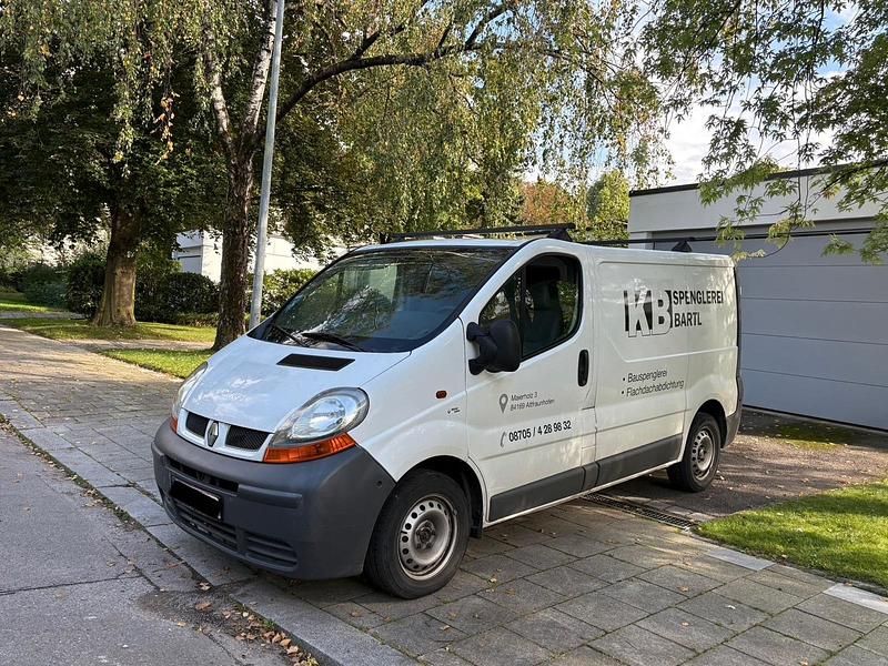 Weiß Gebraucht 2006 Renault Trafic Van | 4.200 € - Bild 1/4