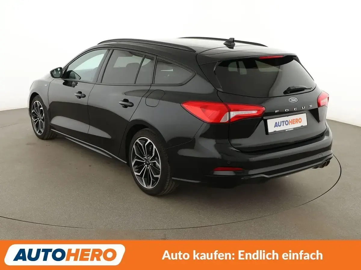 Gebraucht Ford Focus ST-Line 182 PS (133 kW) 2020 Schwarz Kombi