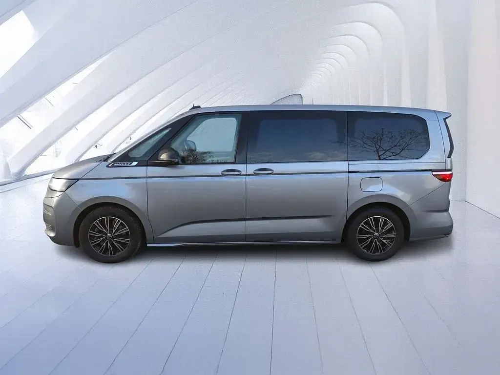 Gebraucht VW Multivan Basis 150 PS (110 kW) 2023 Monosilber (metallic) Van / Kleinbus
