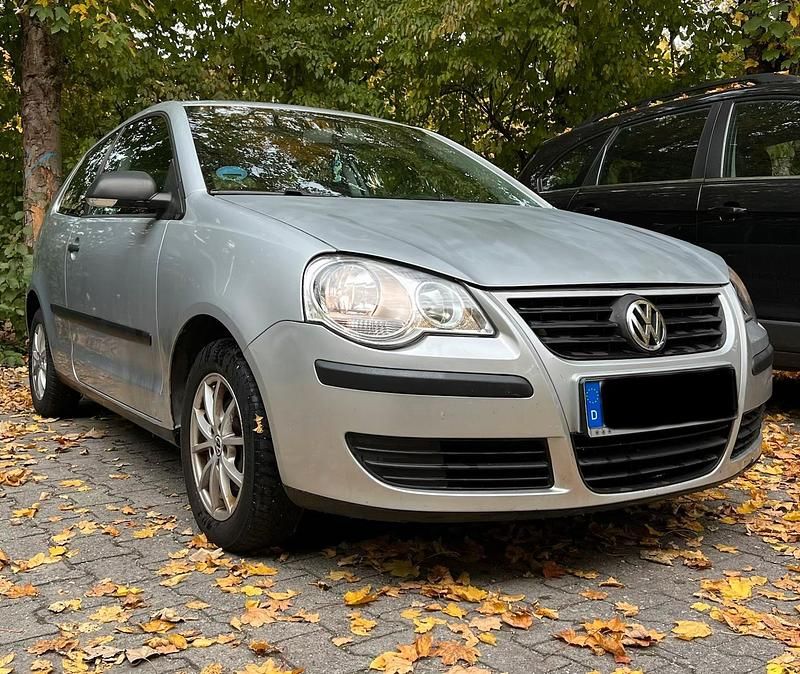 Silber Gebraucht 2005 VW Polo Kleinwagen | 999 € (Fairer Preis) - Bild 1/4
