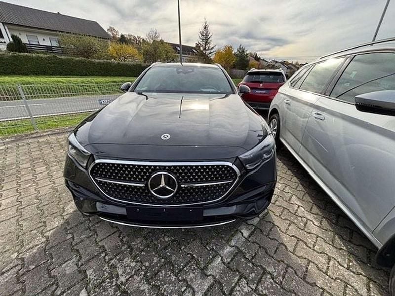 Gebraucht Mercedes E300 Advanced Plus 197 PS (144 kW) 2024 Graphitgrau Kombi