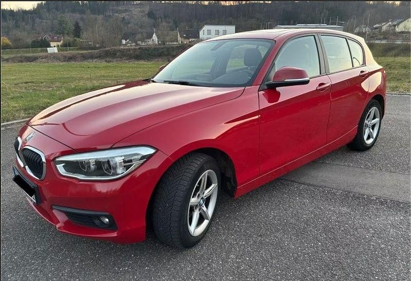 Gebraucht BMW 120 Sport Line 190 PS (139 kW) 2015 Rot Kleinwagen