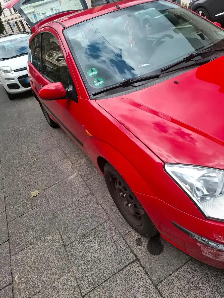 Gebraucht Ford Focus 115 PS (84 kW) 2002 Rot Kleinwagen