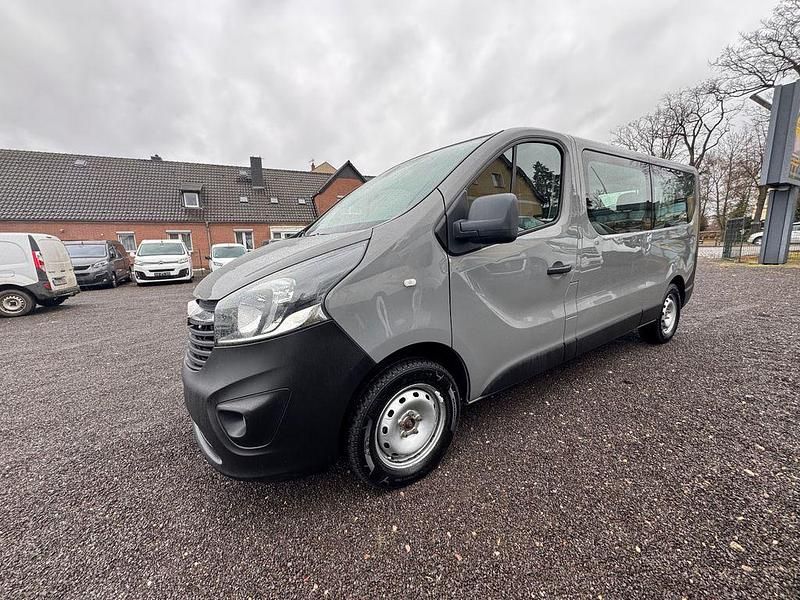 Gebraucht Opel Vivaro 120 PS (88 kW) 2019 Grau Van / Kleinbus