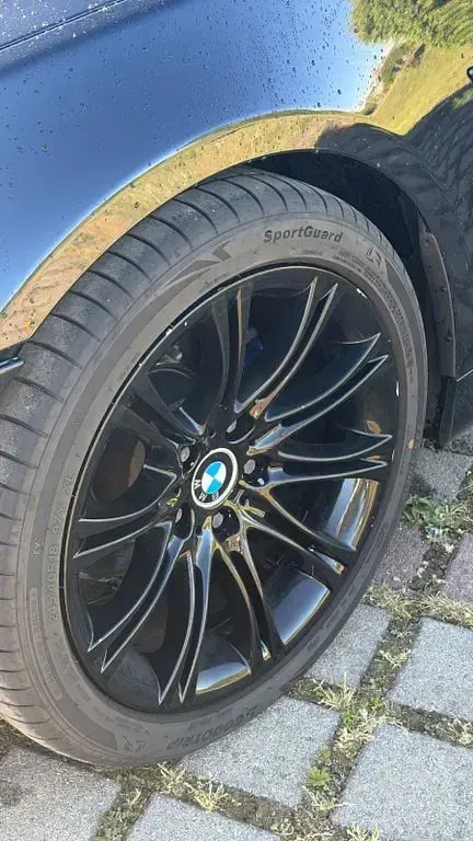 Gebraucht BMW 523 190 PS (139 kW) 2008 Schwarz Limousine