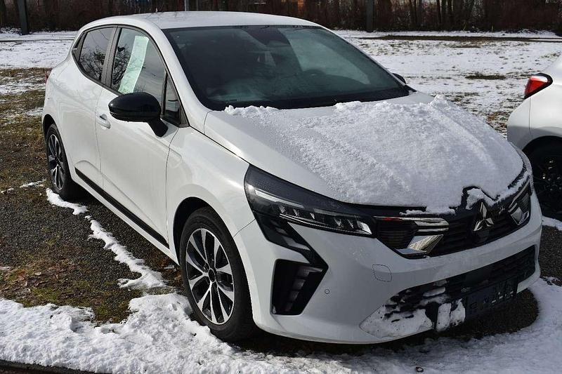 Neu Mitsubishi Colt Plus 91 PS (66 kW) 2025 Antarktisweiß Kleinwagen