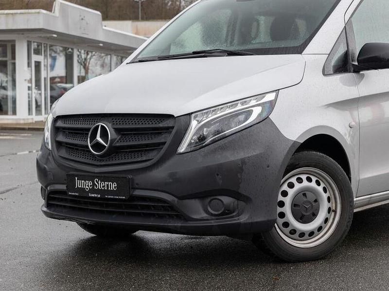 Gebraucht Mercedes Vito 190 PS (139 kW) 2019 Brillantsilber Van