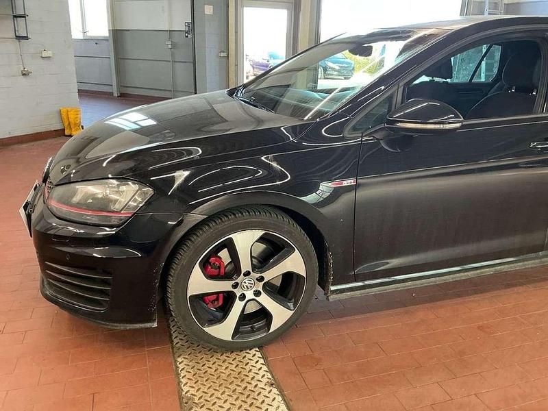 Schwarz Gebraucht 2016 VW Golf VII GTI Limousine | 16.800 € (Fairer Preis) - Bild 1/4
