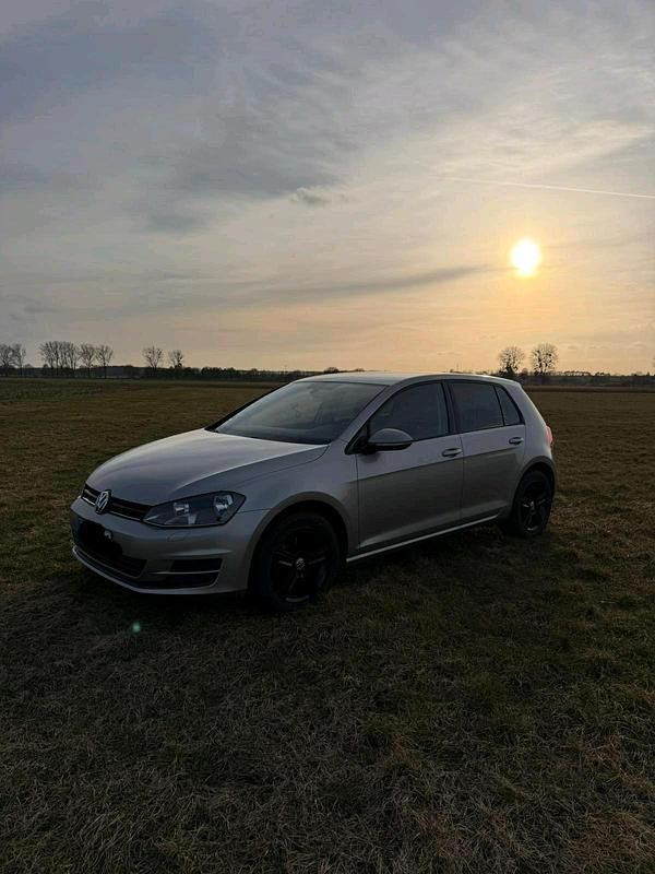 Gebraucht VW Golf VII 104 PS (76 kW) 2012 Silber Kleinwagen