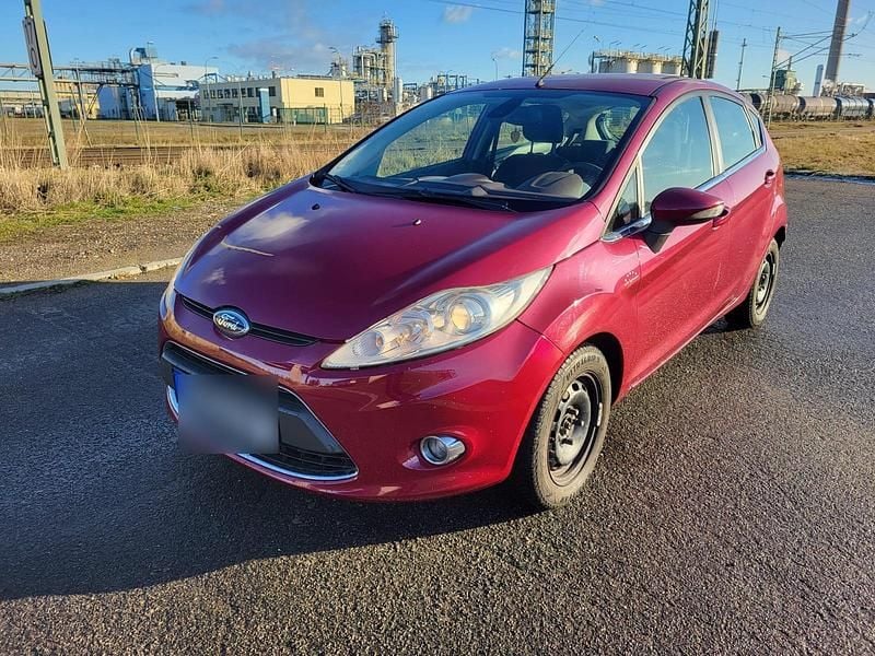 Gebraucht Ford Fiesta 82 PS (60 kW) 2009 Rot Kleinwagen