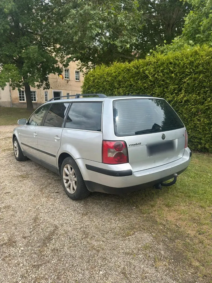 Gebraucht VW Passat 130 PS (95 kW) 2003 Silber Kombi