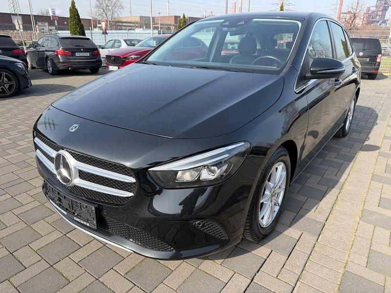 Gebraucht Mercedes B200 150 PS (110 kW) 2020 Schwarz Van / Kleinbus