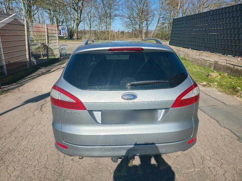 Gebraucht Ford Mondeo 136 PS (100 kW) 2009 Grau Kombi