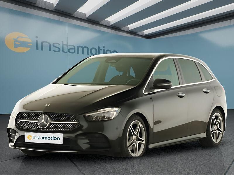 Schwarz Gebraucht 2024 Mercedes B200 AMG Van / Kleinbus | 35.649 € (Teuer) - Bild 1/4