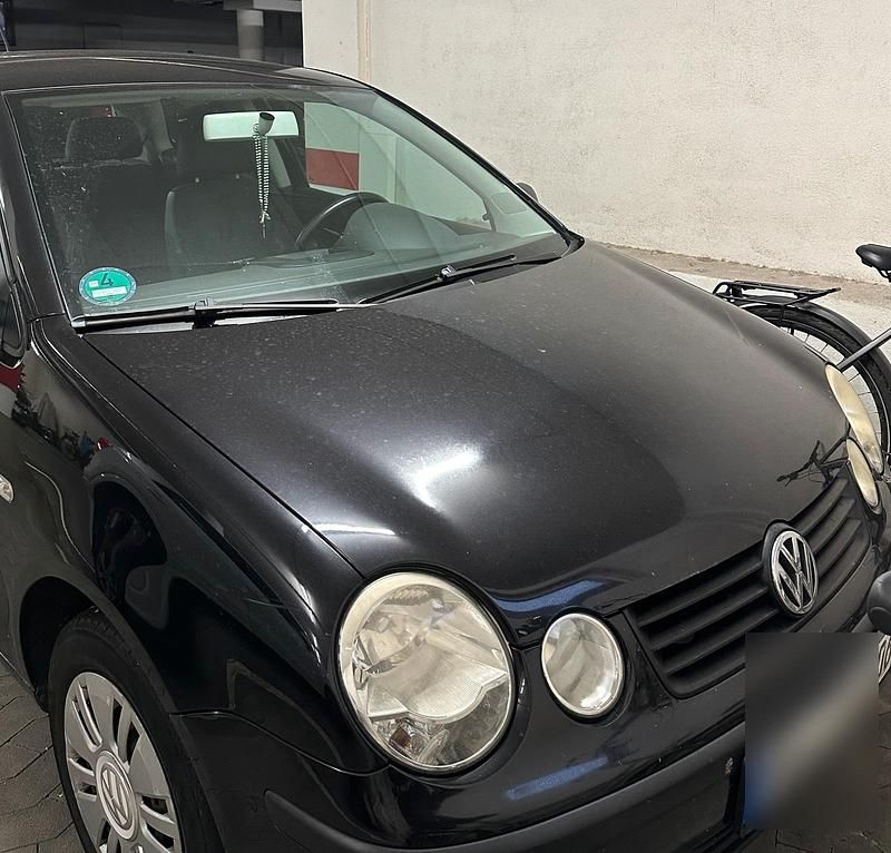 Schwarz Gebraucht 2001 VW Polo Trendline Limousine | 500 € (Superpreis) - Bild 1/4