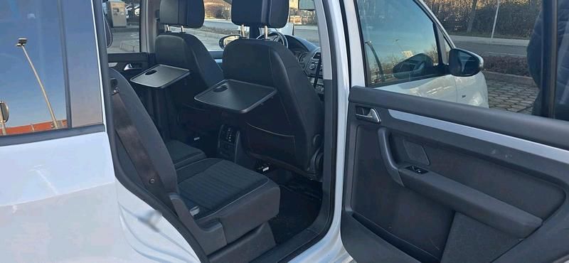 Gebraucht VW Touran 140 PS (102 kW) 2014 Weiß Van / Kleinbus