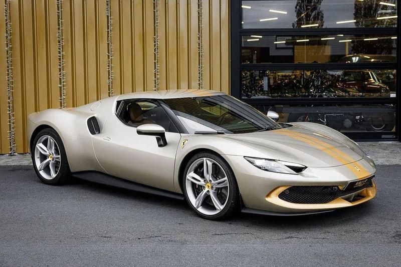 Gebraucht Ferrari 296 829 PS (609 kW) 2023 Grau Limousine