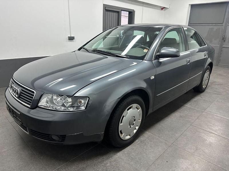 Gebraucht Audi A4 131 PS (96 kW) 2001 Grau Limousine