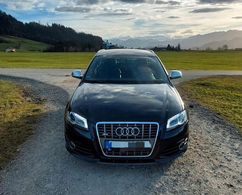 Blau Gebraucht 2009 Audi S3 Design Limousine | 6.995 € (Guter Preis) - Bild 1/4