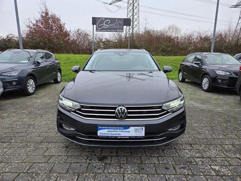 Gebraucht VW Passat Business 150 PS (110 kW) 2024 Silber Kombi