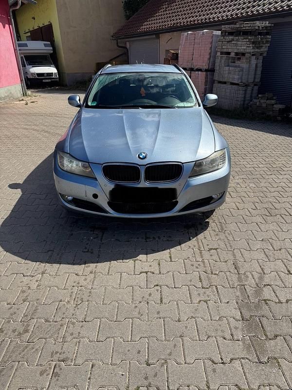 Gebraucht 2010 BMW 318 Kombi | 3.000 € (Superpreis) - Bild 1/4