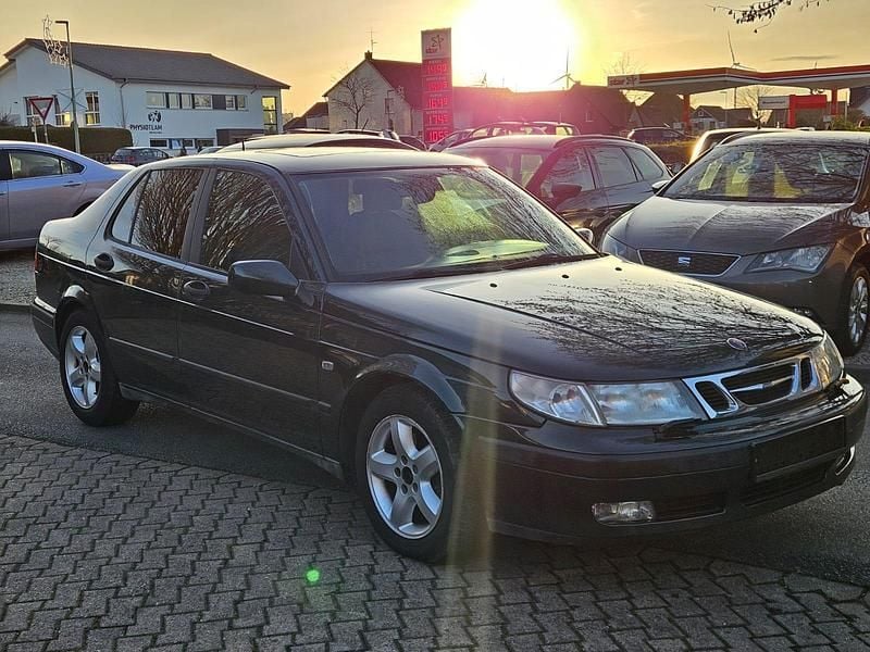 Używany Saab 9-5 Griffin 200 KM (147 kW) 1998 Zielony Sedan/Limuzyna
