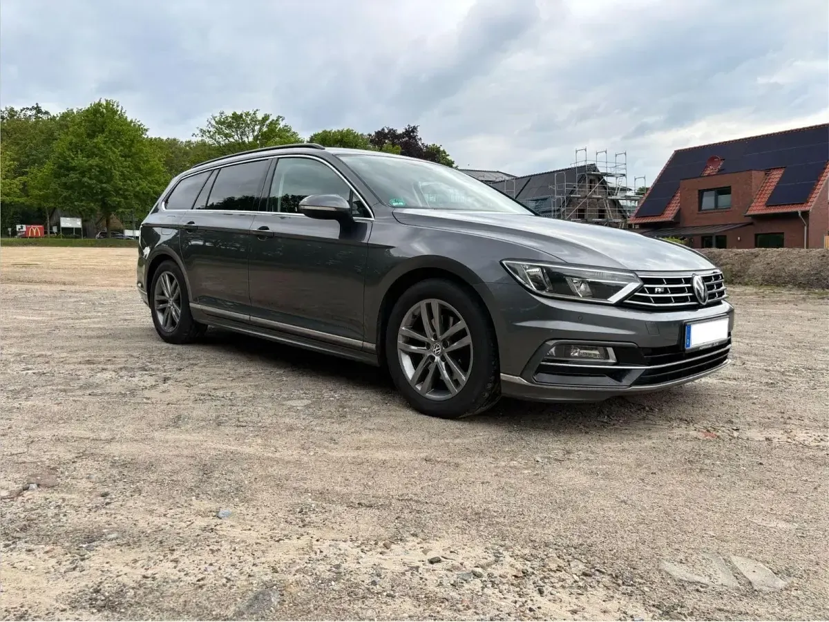 Gebraucht VW Passat Comfortline 150 PS (110 kW) 2015 Grau Kombi