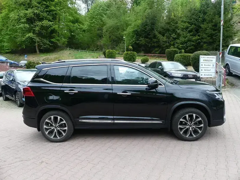 Gebraucht DFSK Forthing 3 170 PS (125 kW) 2025 Schwarz SUV