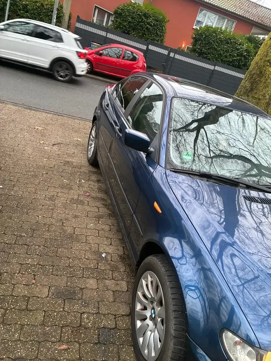 Gebraucht BMW 318 143 PS (105 kW) 2003 Blau Limousine