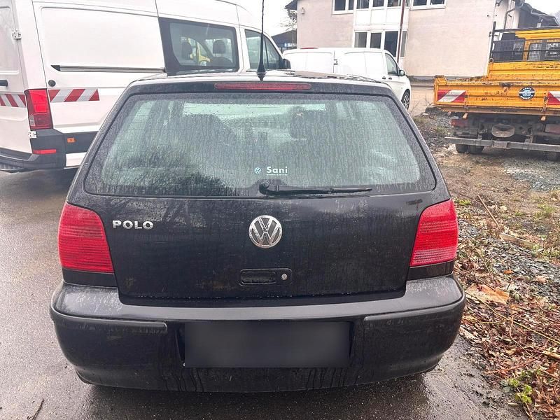 Gebraucht VW Polo 75 PS (55 kW) 2001 Schwarz Limousine