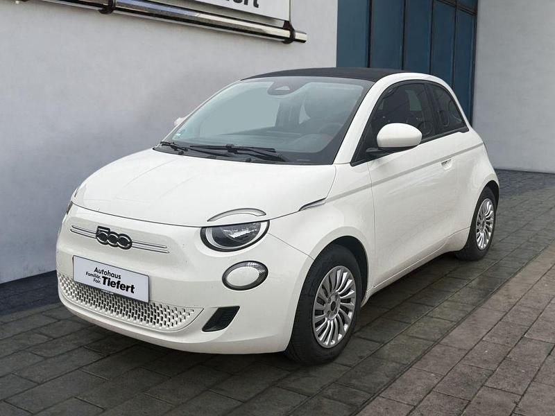 Weiß Gebraucht 2023 Fiat 500e Cabrio | 24.911 € (Fairer Preis) - Bild 1/4
