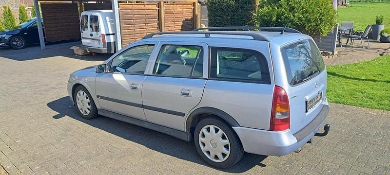 Gebraucht Opel Astra 84 PS (61 kW) 2002 Silber Kombi