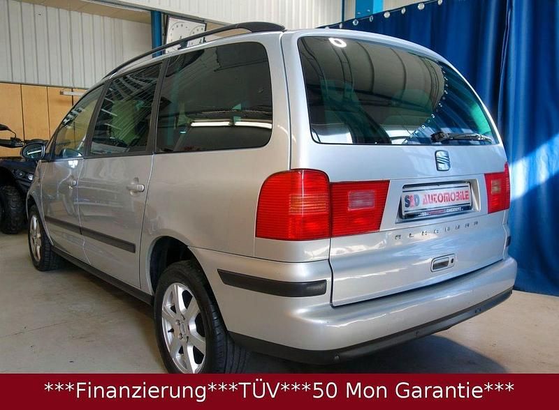 Gebraucht Seat Alhambra Vigo 140 PS (102 kW) 2010 Reflexsilver Van / Kleinbus