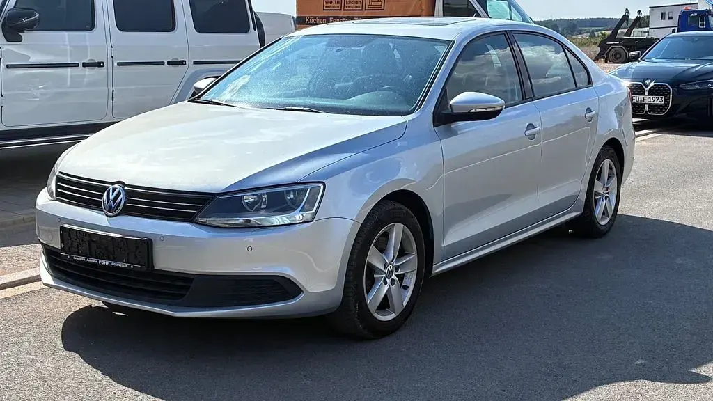 Gebraucht VW Jetta 160 PS (117 kW) 2011 Silber Limousine