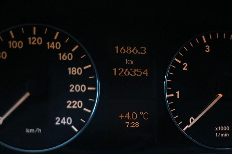 Gebraucht Mercedes A160 Avantgarde 95 PS (69 kW) 2010 Schwarz Kleinwagen