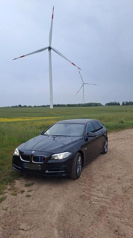 Gebraucht BMW 525 218 PS (160 kW) 2013 Schwarz Kombi