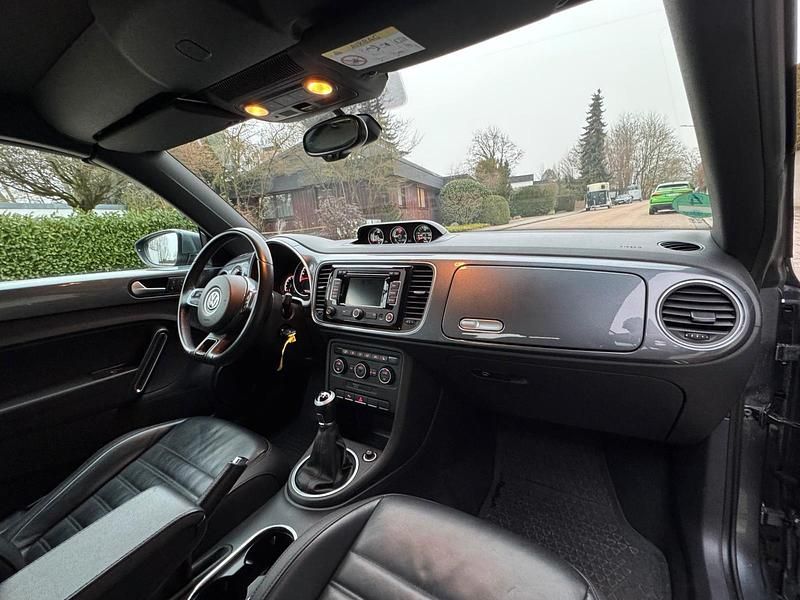 Gebraucht VW Beetle Cup 105 PS (77 kW) 2014 Grau Kleinwagen