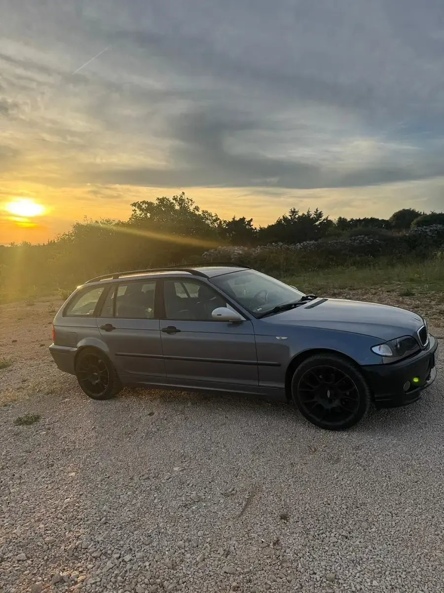 Gebraucht BMW 320 150 PS (110 kW) 2002 Kombi