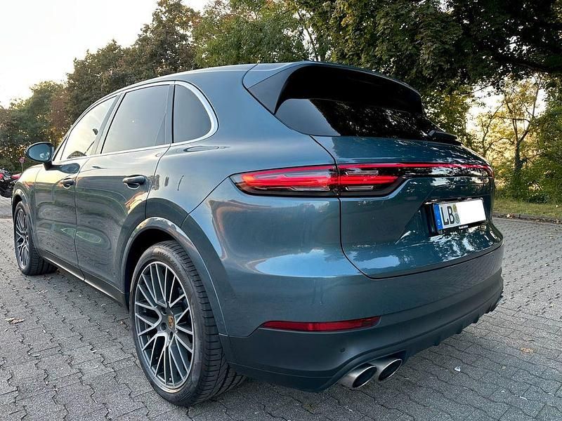 Blau Gebraucht 2019 Porsche Cayenne S SUV | 54.900 € (Superpreis) - Bild 1/4