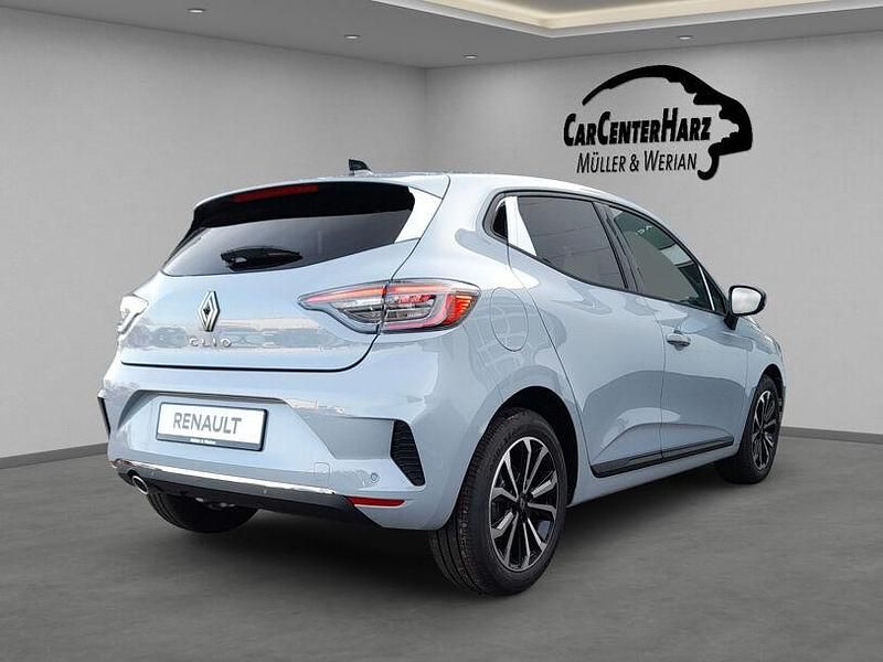 Neu Renault Clio V Techno 91 PS (66 kW) 2026 Grau Limousine