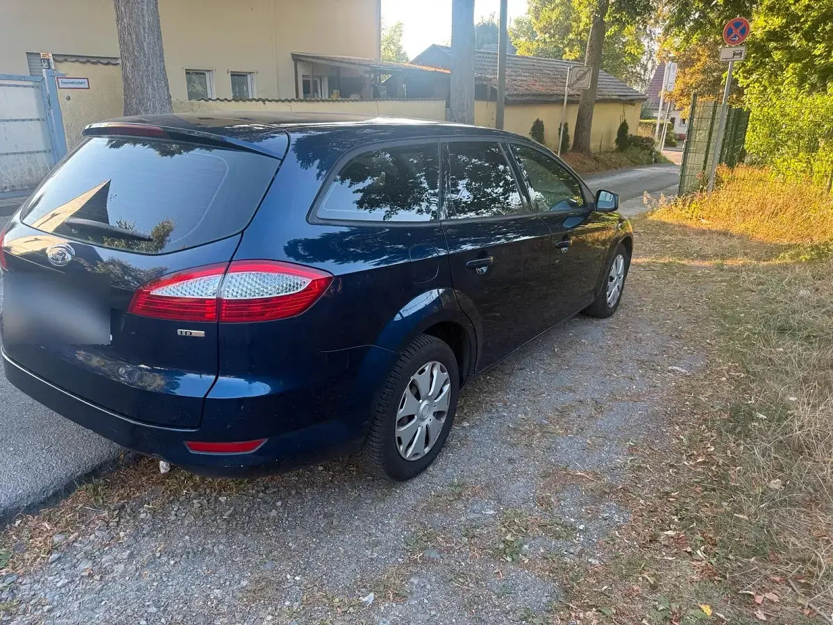 Gebraucht Ford Mondeo 140 PS (102 kW) 2009 Kombi