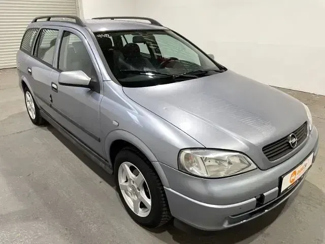 Gebraucht Opel Astra 90 PS (66 kW) 2009 Lichtsilber Kombi