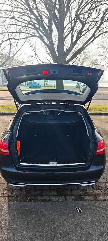 Gebraucht Mercedes C220 170 PS (125 kW) 2016 Schwarz Kombi
