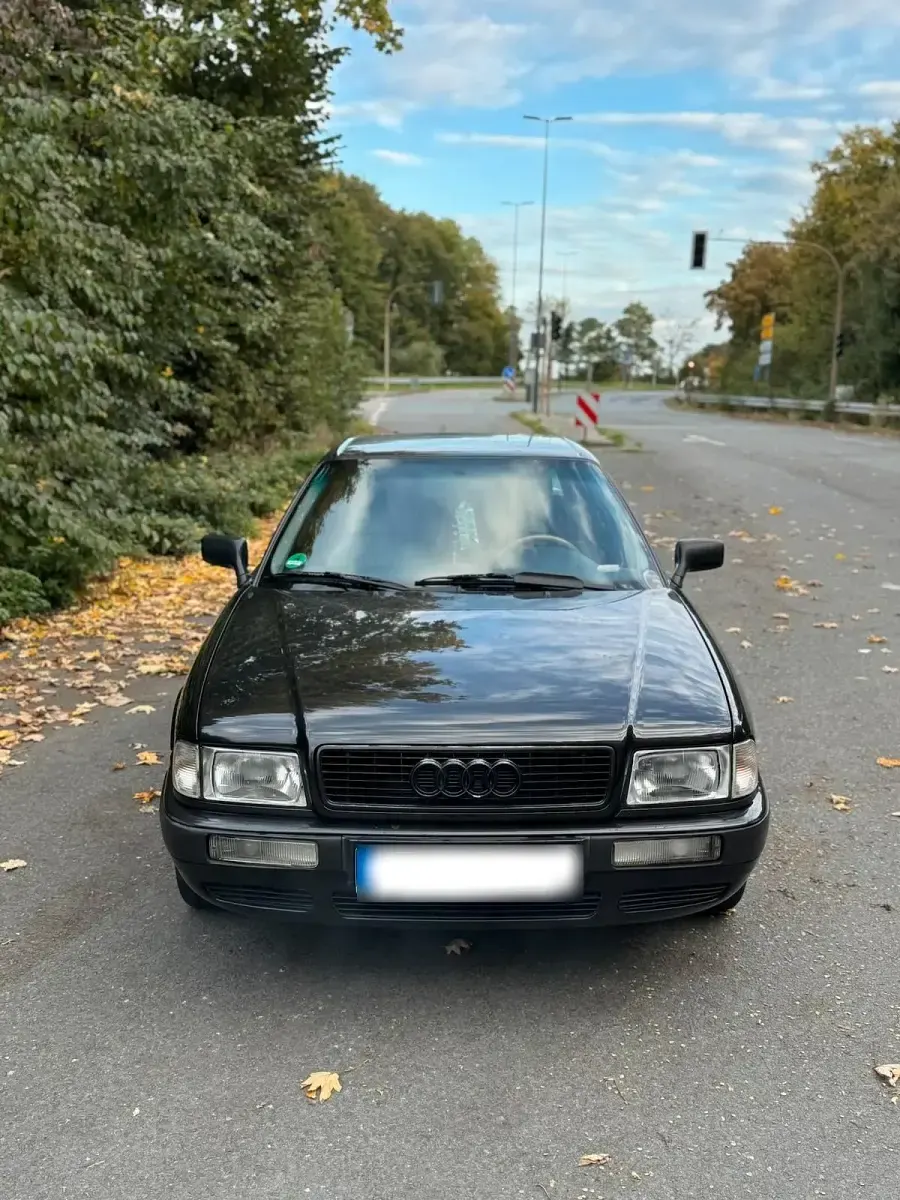 Gebraucht Audi 80 116 PS (85 kW) 1992 Schwarz Limousine