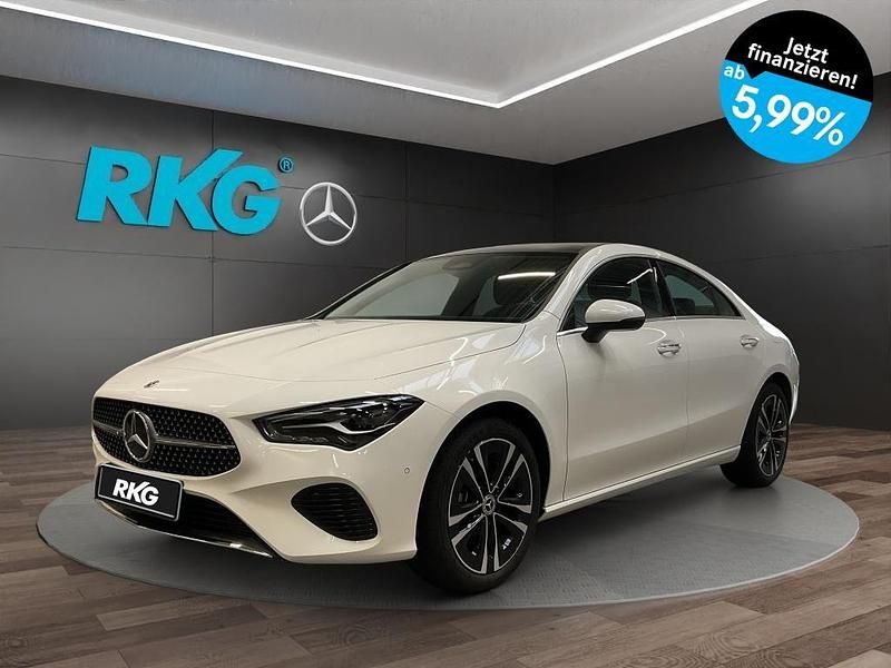 Weiß Gebraucht 2024 Mercedes CLA180 Progressive Limousine | 32.510 € (Fairer Preis) - Bild 1/4