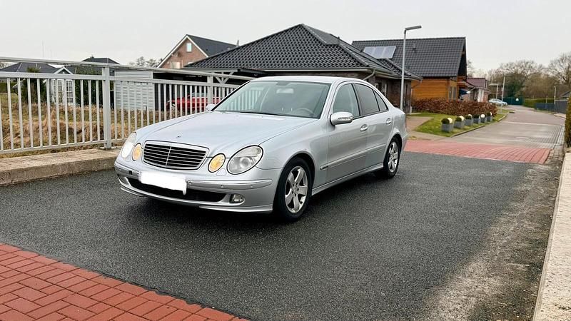 Gebraucht Mercedes E320 Avantgarde 224 PS (164 kW) 2006 Silber Limousine