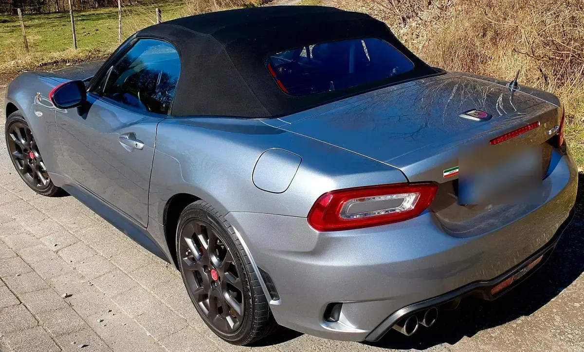 Gebraucht Fiat 124 Spider Abarth 170 PS (125 kW) 2018 Silber Cabrio