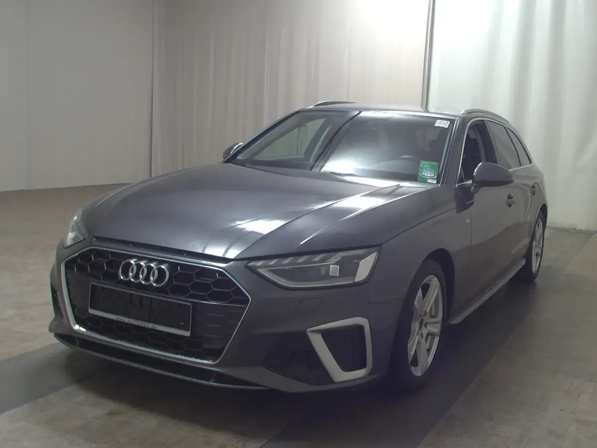 Gebraucht Audi A4 S-Line 204 PS (150 kW) 2022 Grau Kombi