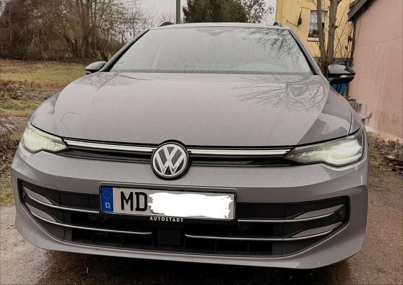 Gebraucht VW Golf VIII Goal 116 PS (85 kW) 2024 Grau Kombi